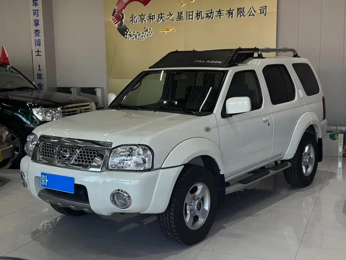 Nissan Paladin 2013 2.4L 4WD Standard Edition (China V Emission Standard) — миниатюра 1