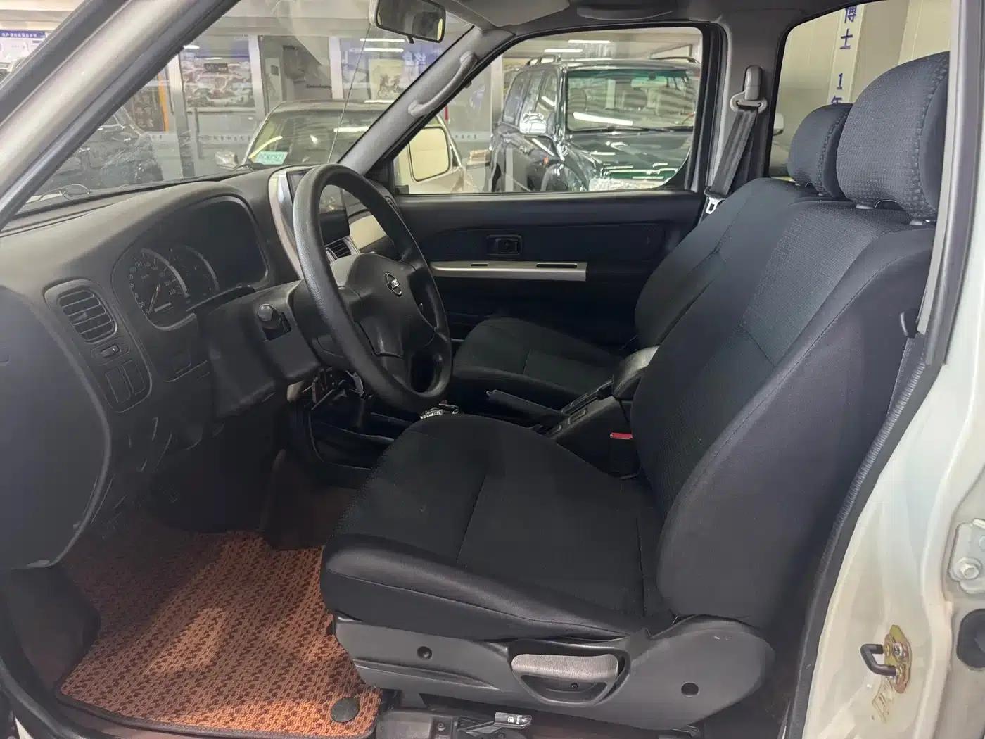 Nissan Paladin 2013 2.4L 4WD Standard Edition (China V Emission Standard) — миниатюра 6