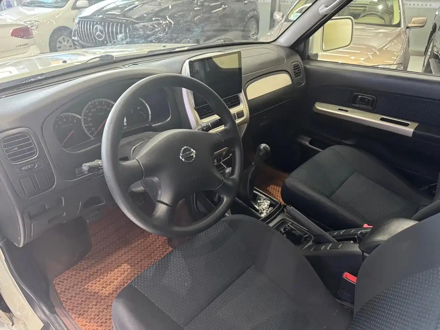 Nissan Paladin 2013 2.4L 4WD Standard Edition (China V Emission Standard) — миниатюра 7