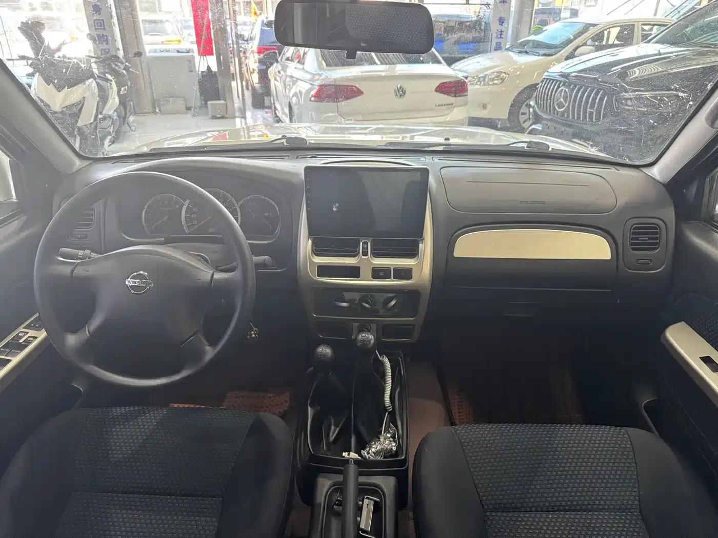 Nissan Paladin 2013 2.4L 4WD Standard Edition (China V Emission Standard) — миниатюра 9