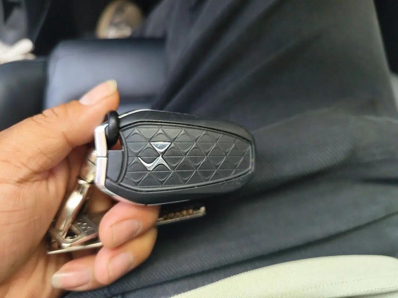 DS 6 2014 1.6T Luxury Edition THP160 — миниатюра 9