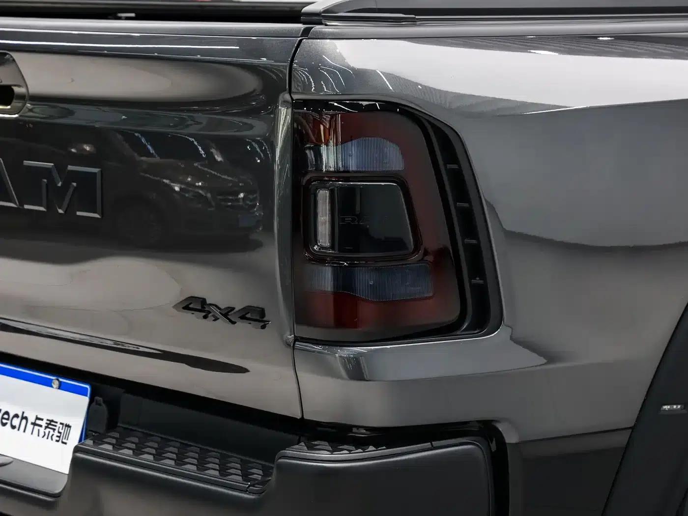RAM Trucks Tyrannosaurus Rex 2022 6.2T US Spec — миниатюра 9