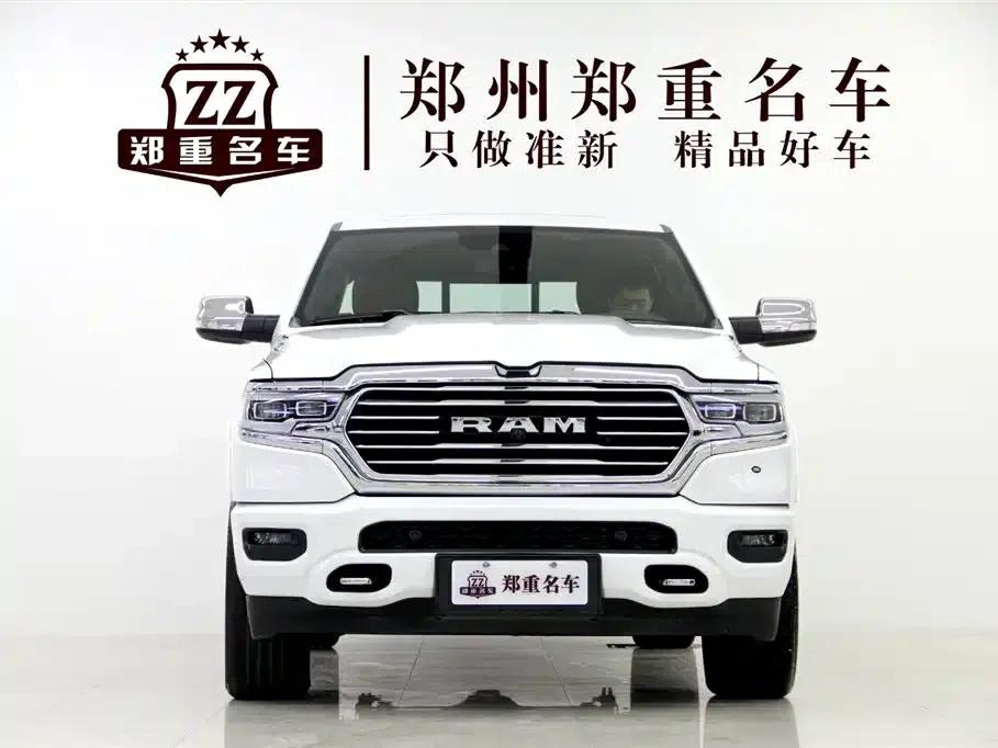 RAM Trucks 2024 5.7L Automatic — миниатюра 2