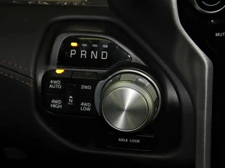 RAM Trucks 2024 5.7L Automatic — миниатюра 18
