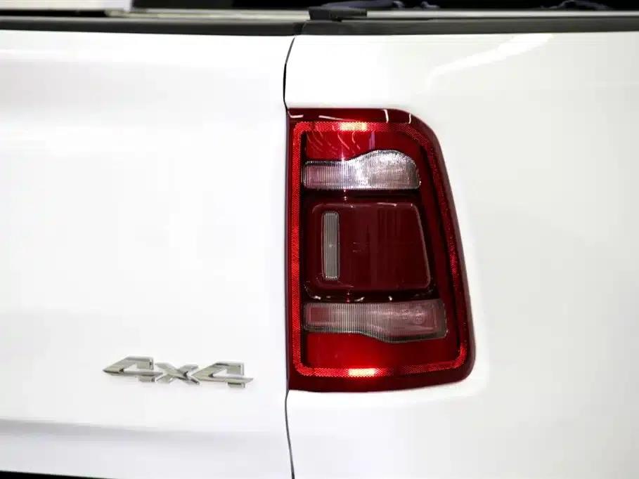 RAM Trucks 2024 5.7L Automatic — миниатюра 32