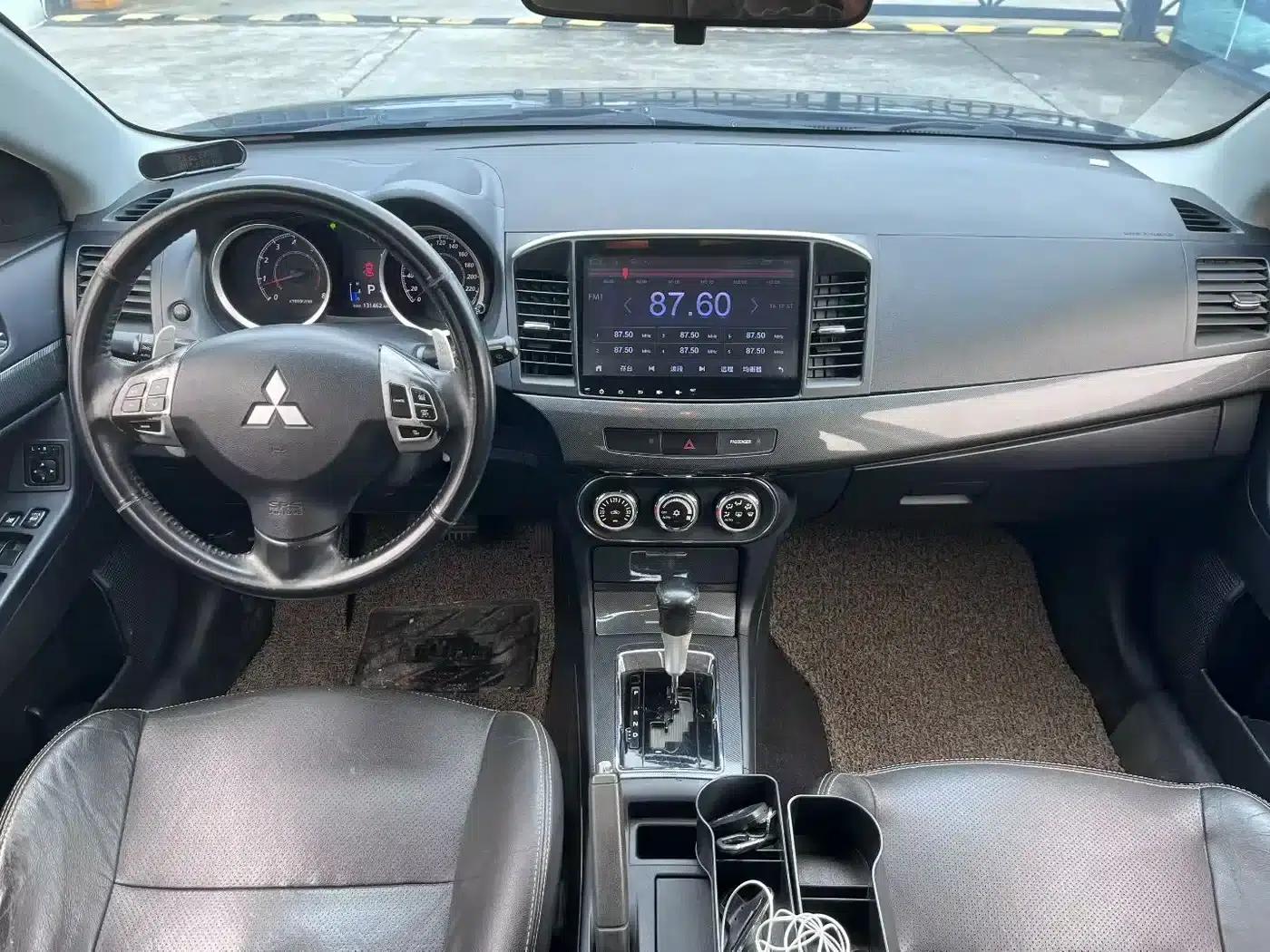 Lancer EX 2011 Yaris L 2.0L CVT Flagship Edition — миниатюра 6