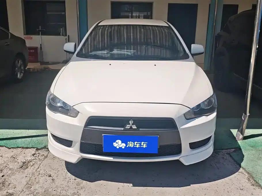 Lancer EX 2012 Yaris L 2.0L Manual Comfort Edition — миниатюра 2