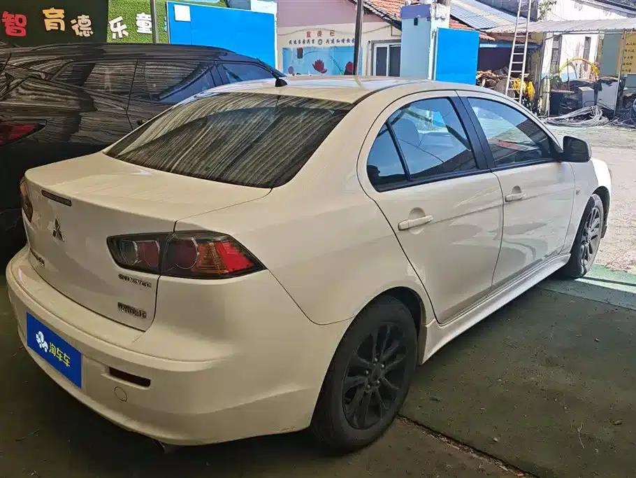 Lancer EX 2012 Yaris L 2.0L Manual Comfort Edition — миниатюра 3