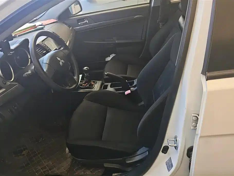 Lancer EX 2012 Yaris L 2.0L Manual Comfort Edition — миниатюра 9