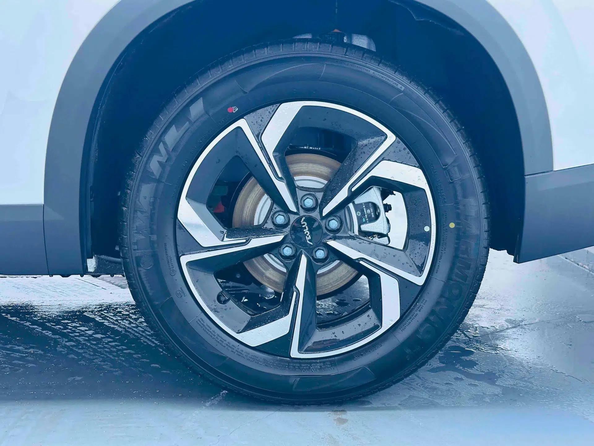 Dongfeng Aeolus L7 New Energy 2025 518 Comfort Edition — миниатюра 8
