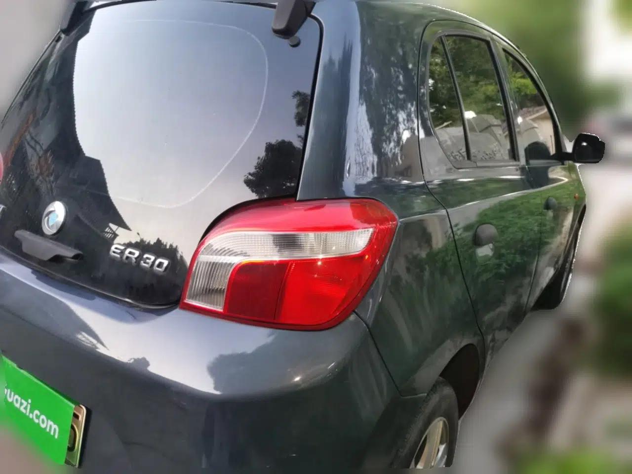 Dongfeng Junfeng ER30 2018 Base Model — миниатюра 6