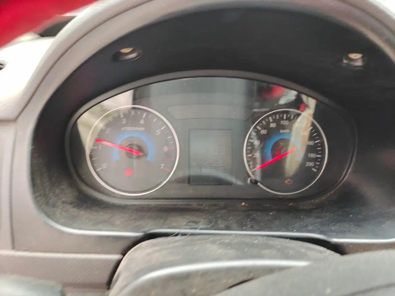 Dongfeng Fengon 330 2014 1.2L Manual Practical Version DK12-07 — миниатюра 12