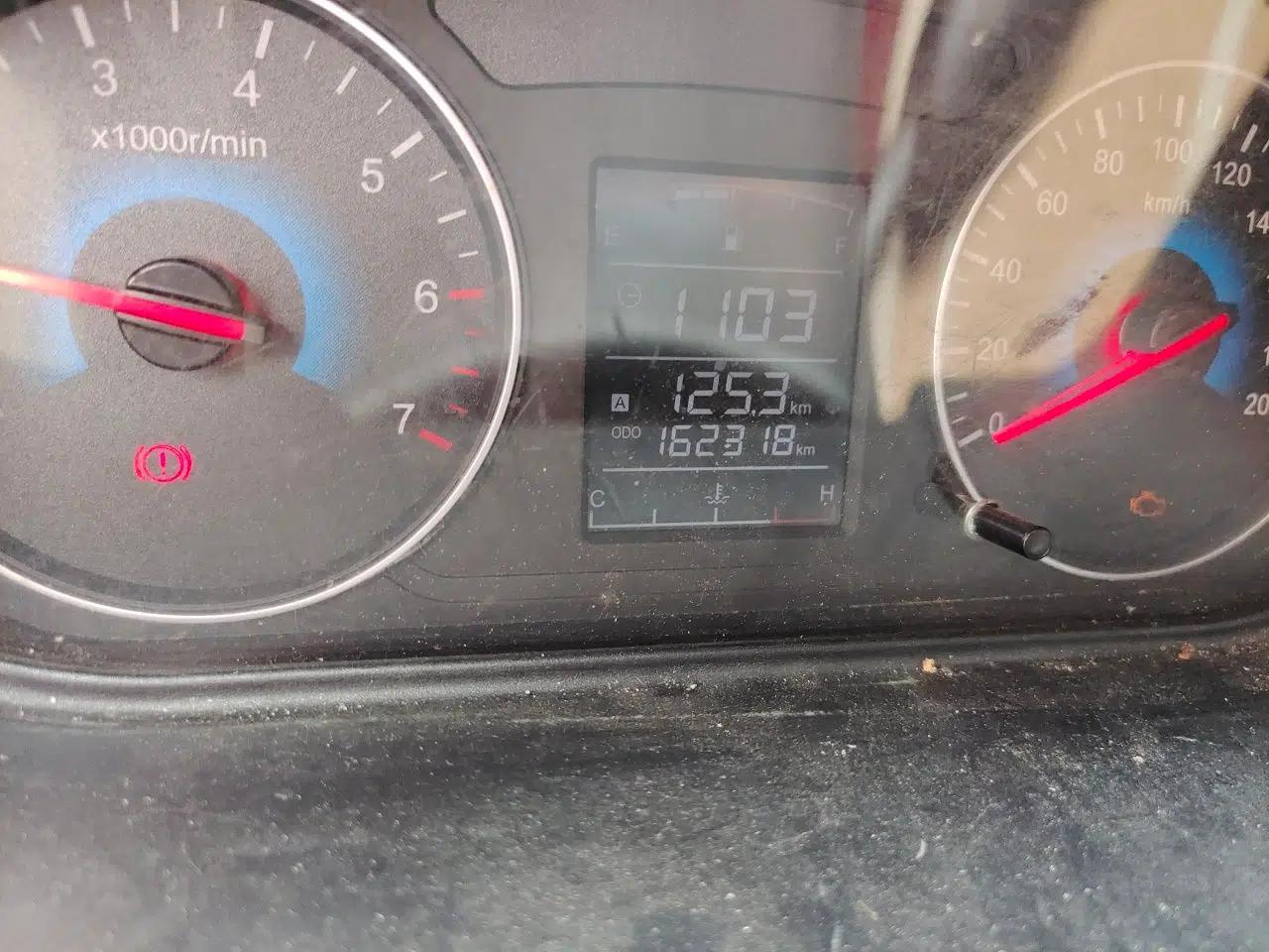 Dongfeng Fengon 330 2014 1.2L Manual Practical Version DK12-07 — миниатюра 13