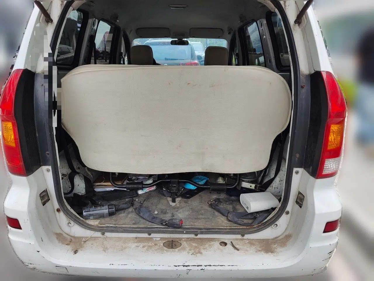 Dongfeng Fengon 330 2014 1.2L Manual Practical Version DK12-07 — миниатюра 20