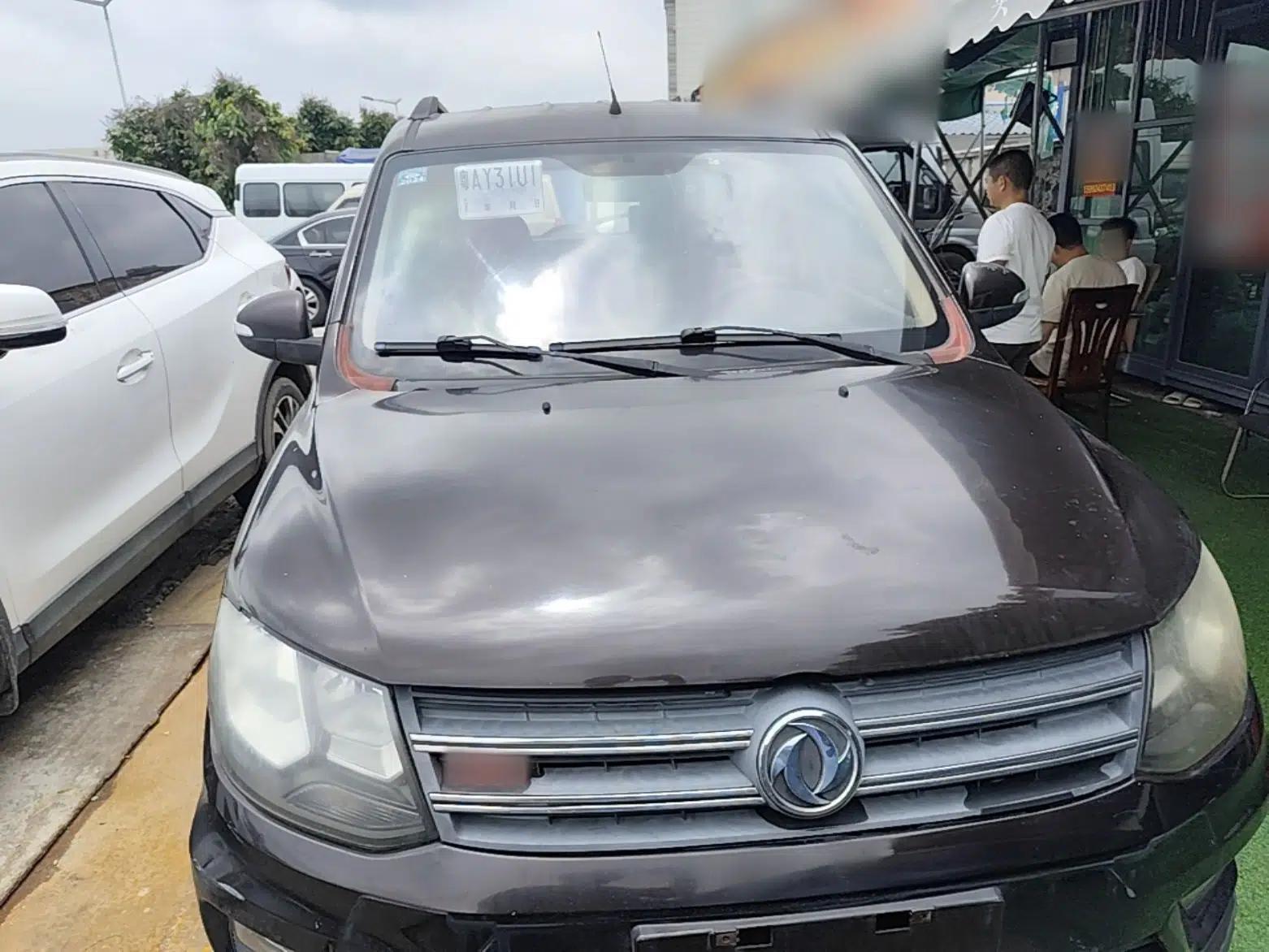 Dongfeng Fengon 370 2016 1.5L Manual Elite Home Edition 7-Seater — миниатюра 2