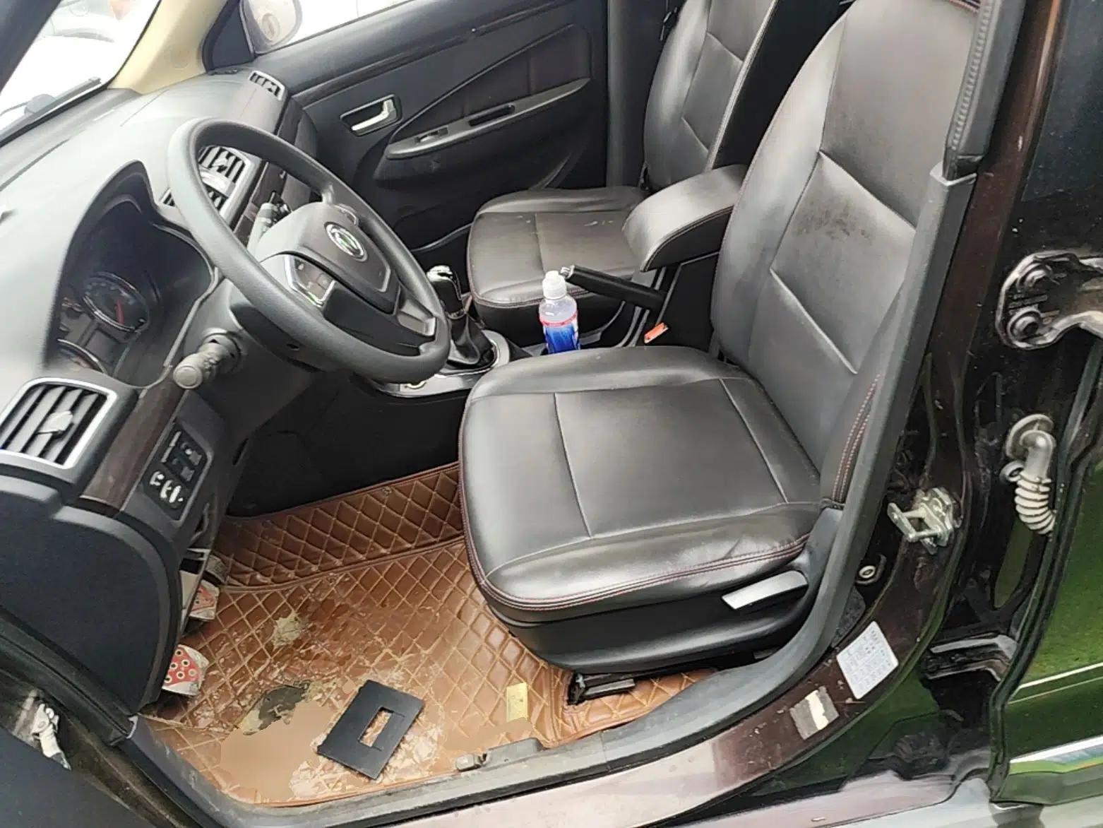 Dongfeng Fengon 370 2016 1.5L Manual Elite Home Edition 7-Seater — миниатюра 17