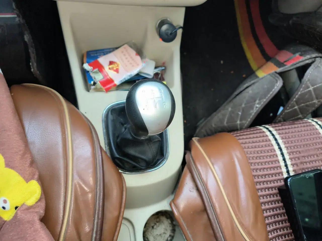 Dongfeng Fengon 370 2016 1.5L Manual Standard Edition SFG15-02 7 Seats — миниатюра 15