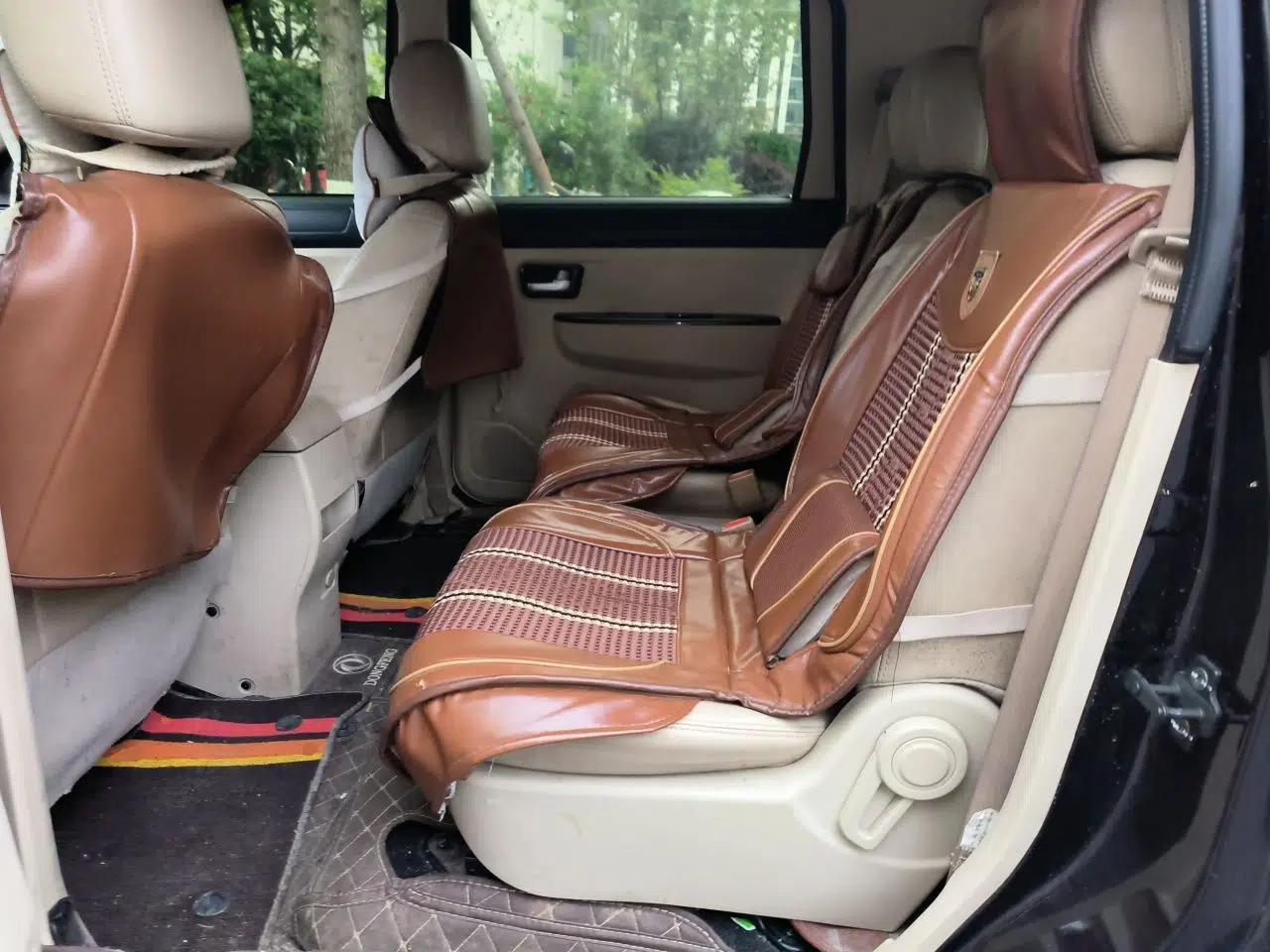 Dongfeng Fengon 370 2016 1.5L Manual Standard Edition SFG15-02 7 Seats — миниатюра 18