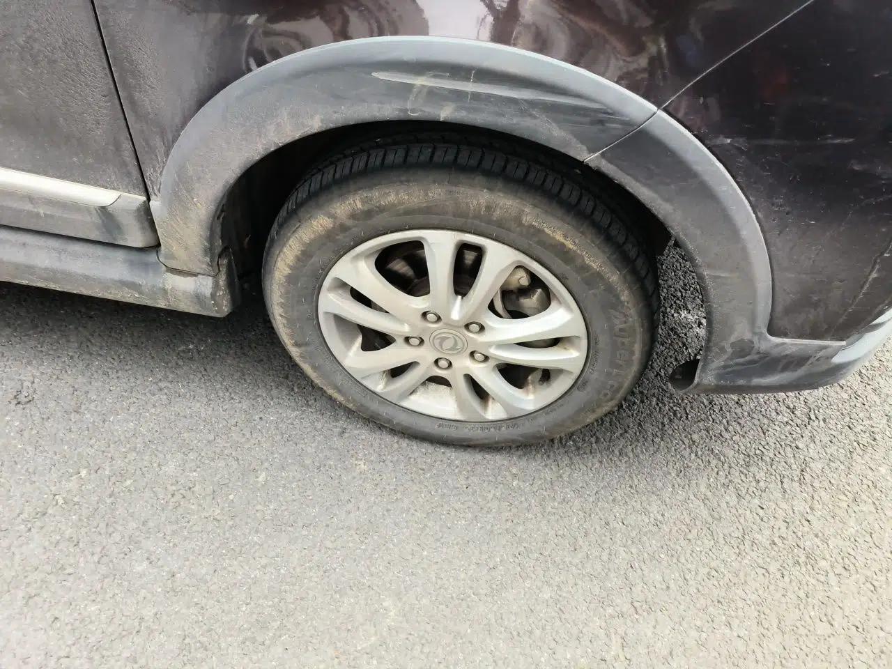 Dongfeng Fengon 370 2016 1.5L Manual Standard Edition SFG15-02 7 Seats — миниатюра 8