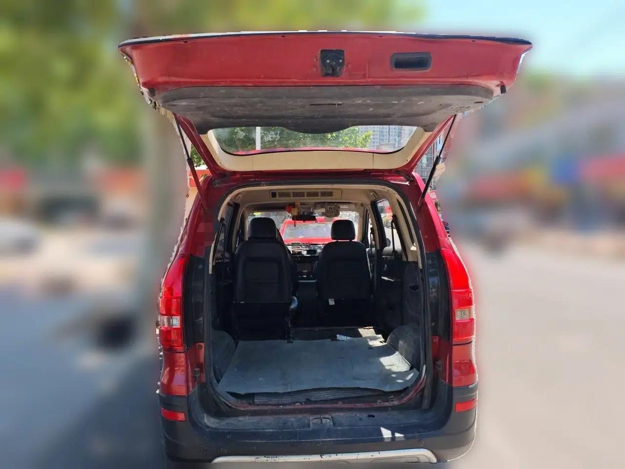 Dongfeng Fengon 360 2015 1.5L Manual Luxury 7-Seater China IV Standard — миниатюра 20