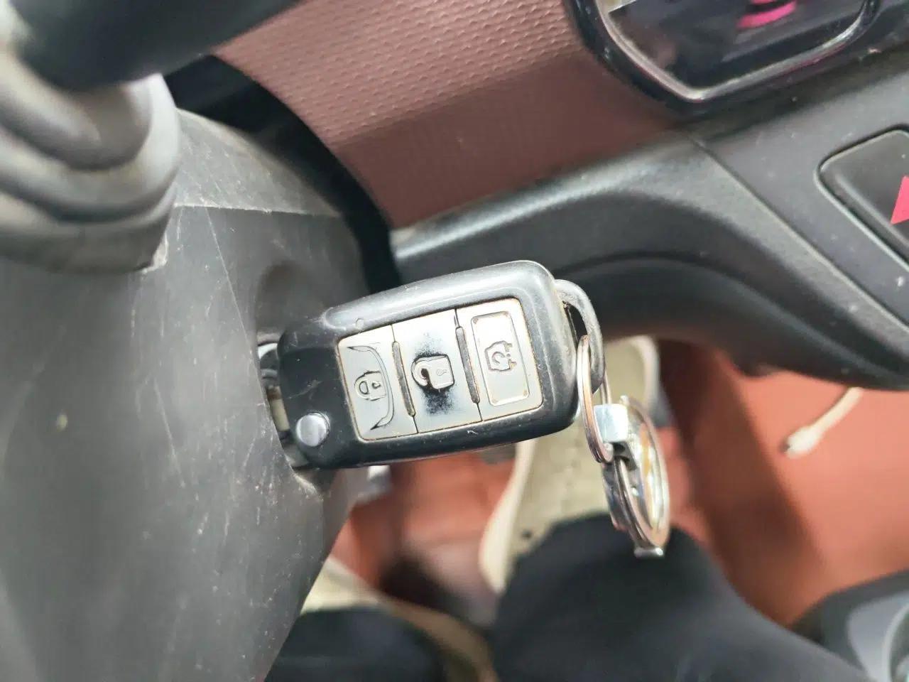 Dongfeng Xiaokang C56 2020 1.5L Luxury Model I DK15C — миниатюра 9