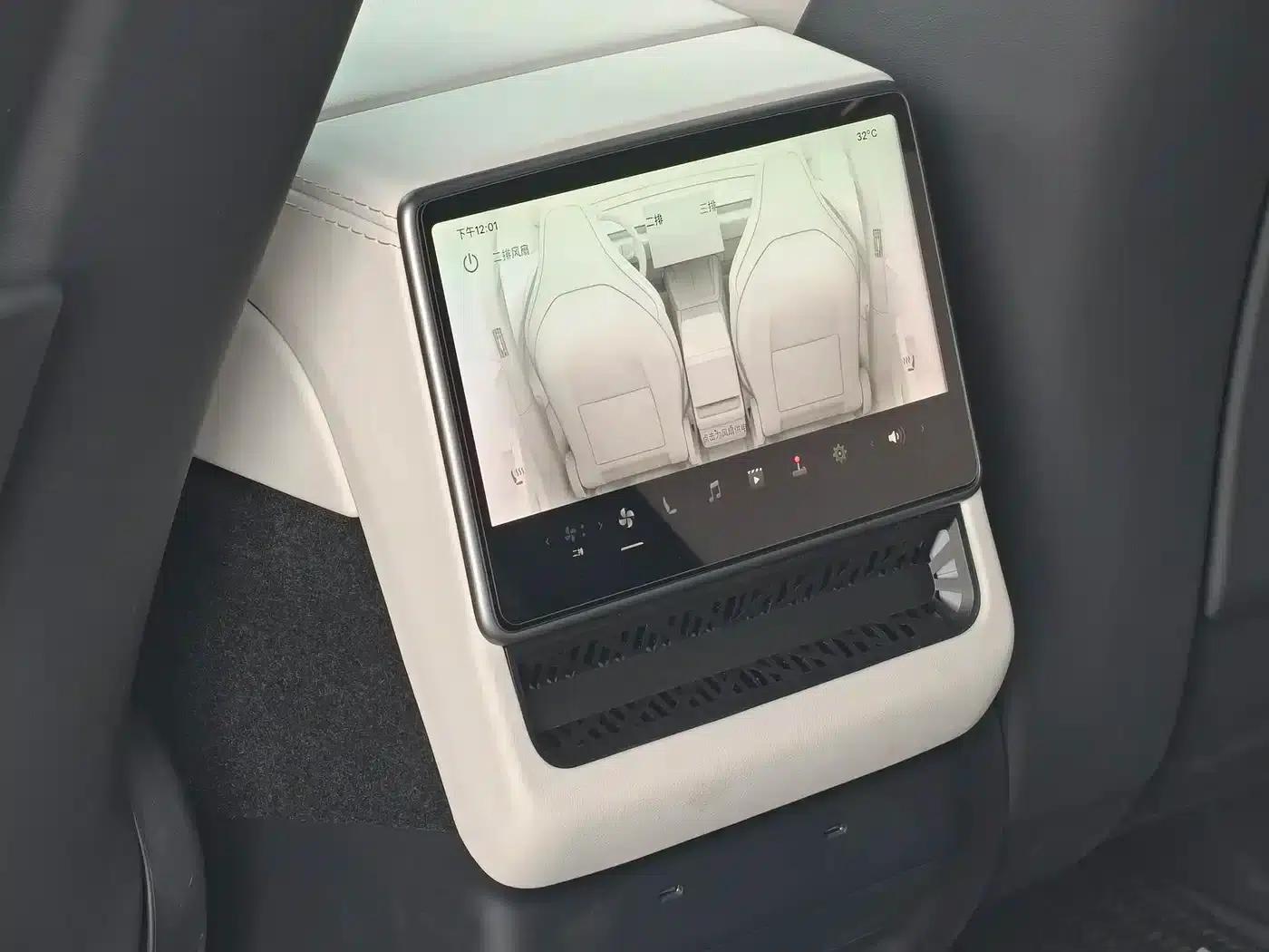 Model Y L 2025 Long Range All-Wheel Drive — миниатюра 7