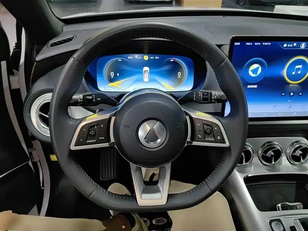 Denza X 2020 PHEV Flagship Edition — миниатюра 11