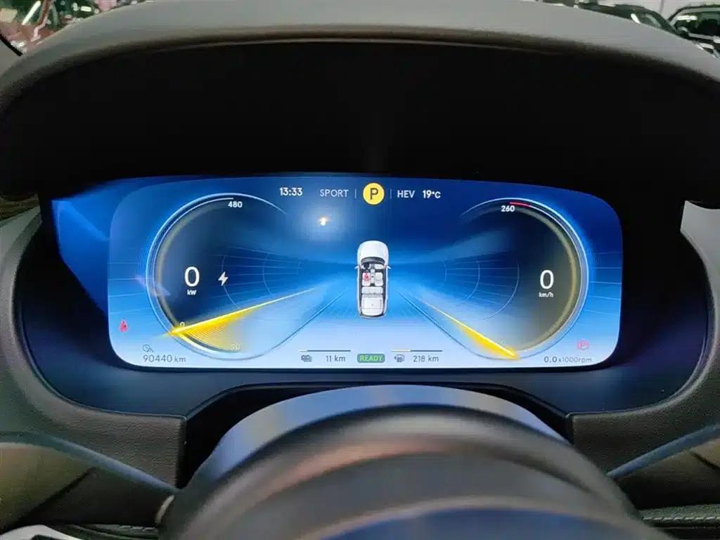 Denza X 2020 PHEV Flagship Edition — миниатюра 12