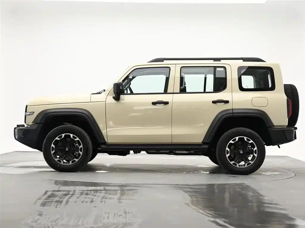 Tank 300 New Energy 2025 Hi4-T 36.7kWh — миниатюра 5