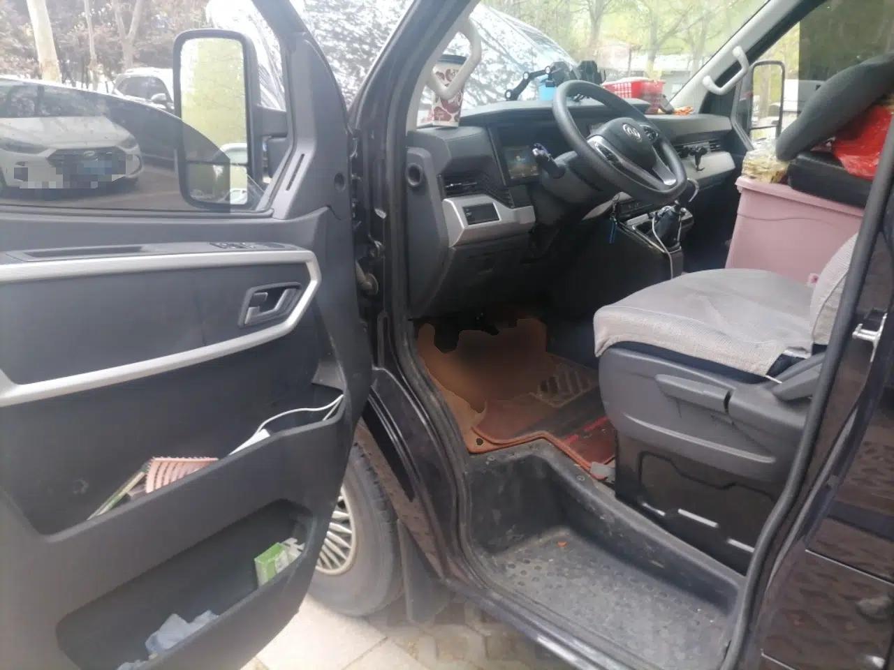 Dongfeng Yufeng 2023 V9+ 2.0T Manual Front-Wheel-Drive Multi-Function Mid-Roof Van with 7/8/9 Seats — миниатюра 17