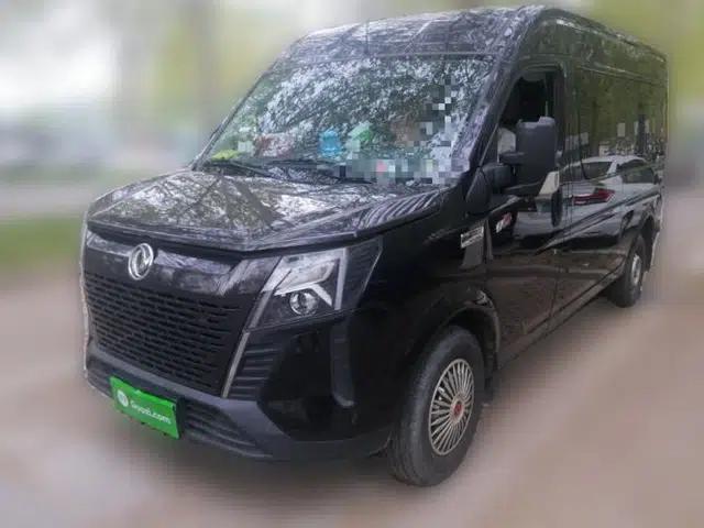 Dongfeng Yufeng 2023 V9+ 2.0T Manual Front-Wheel-Drive Multi-Function Mid-Roof Van with 7/8/9 Seats