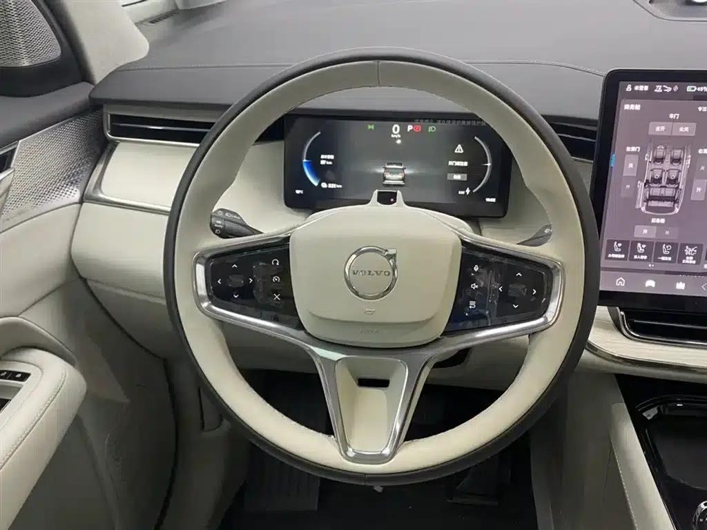 Volvo EM90 2025 Ultra 6-seater — миниатюра 14