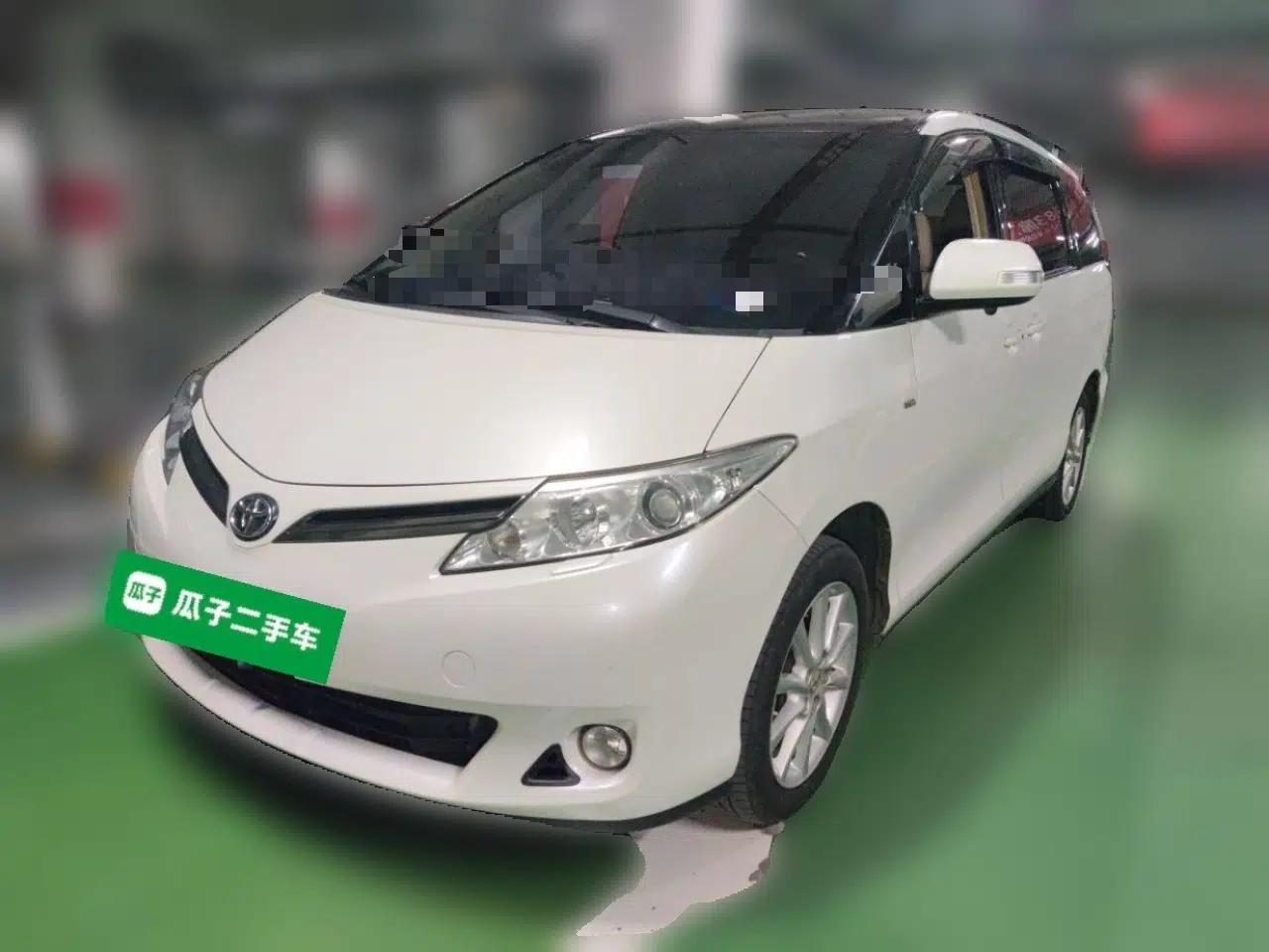 Toyota Previa  — миниатюра 1