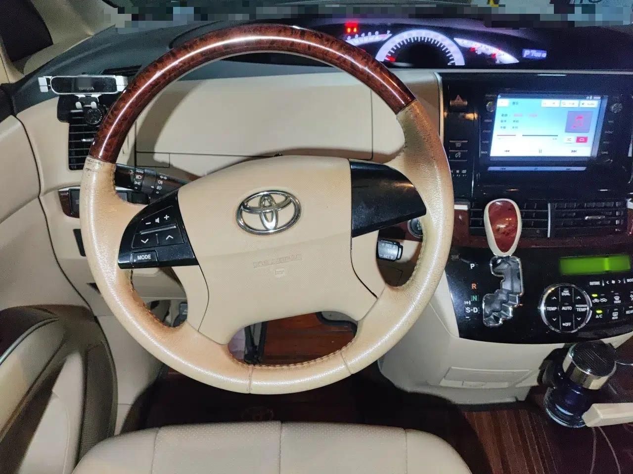 Toyota Previa  — миниатюра 11
