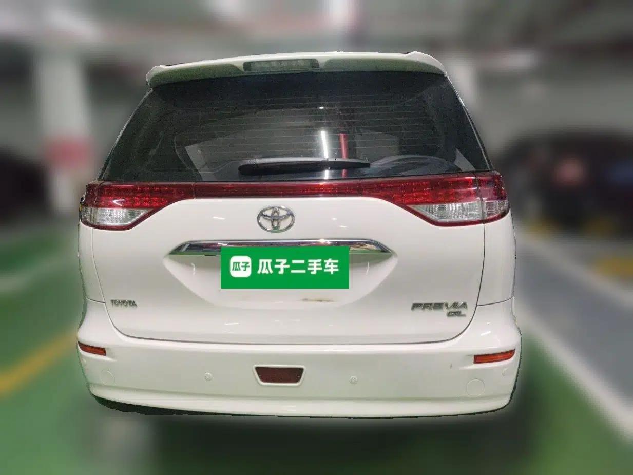 Toyota Previa  — миниатюра 5