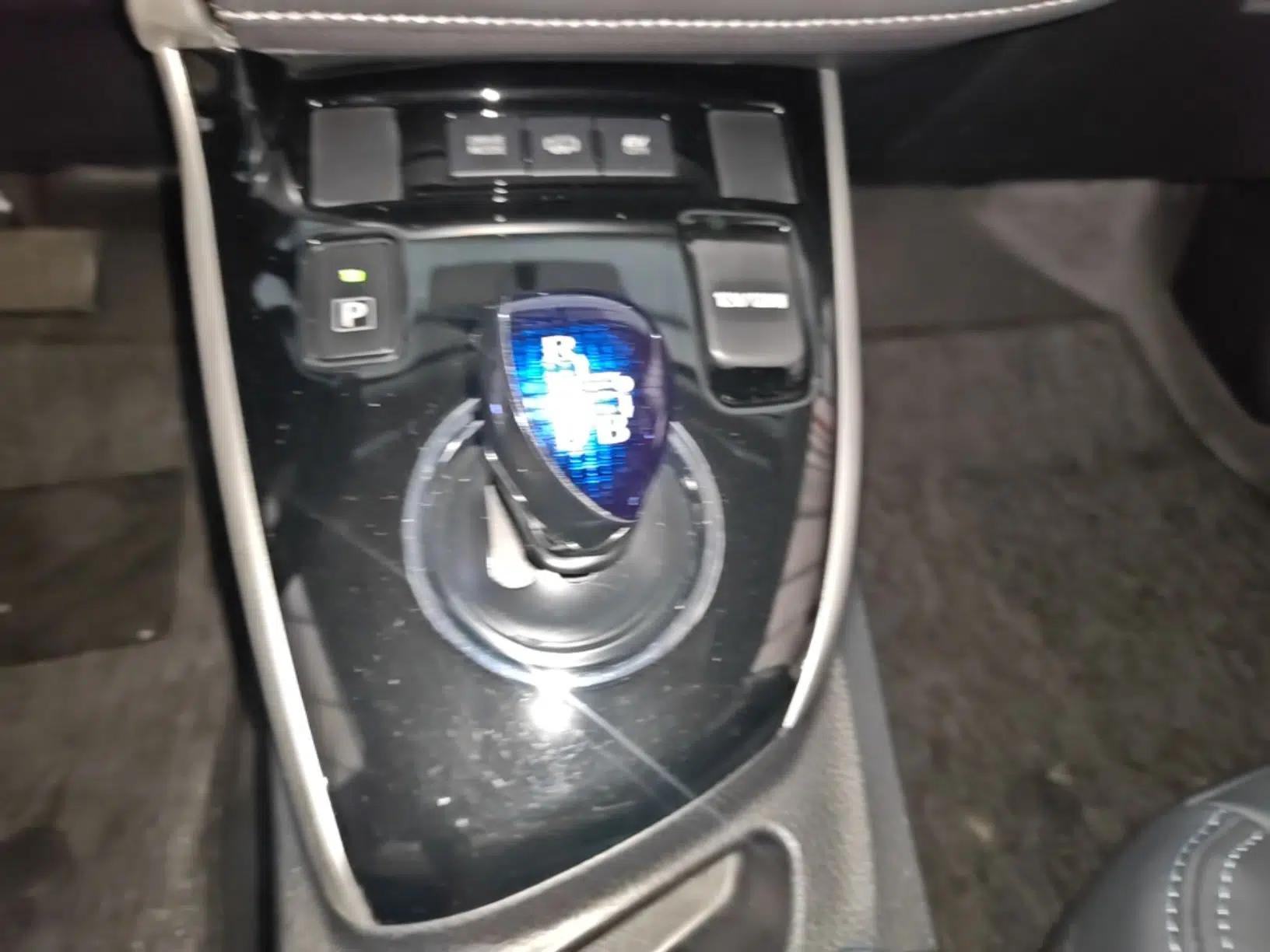 Toyota Corolla Hybrid E+ 2019 1.8L E-CVT Leading Edition — миниатюра 14