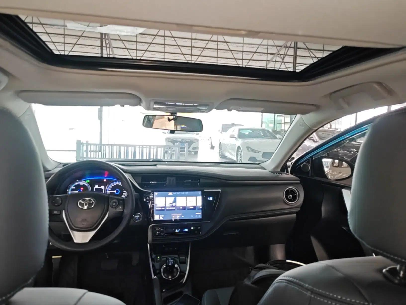 Toyota Corolla Hybrid E+ 2019 1.8L E-CVT Leading Edition — миниатюра 16