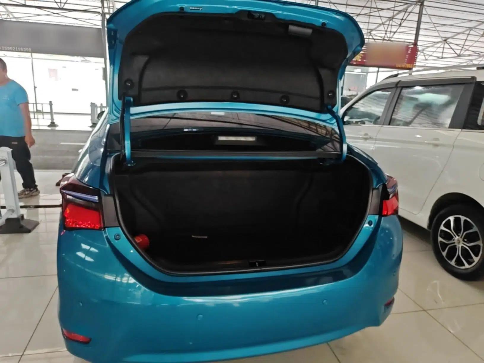Toyota Corolla Hybrid E+ 2019 1.8L E-CVT Leading Edition — миниатюра 17