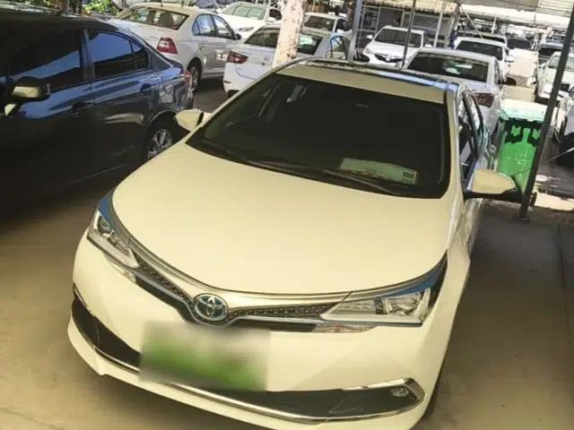 Toyota Corolla Hybrid E+ 2019 1.8L E-CVT Leading Edition