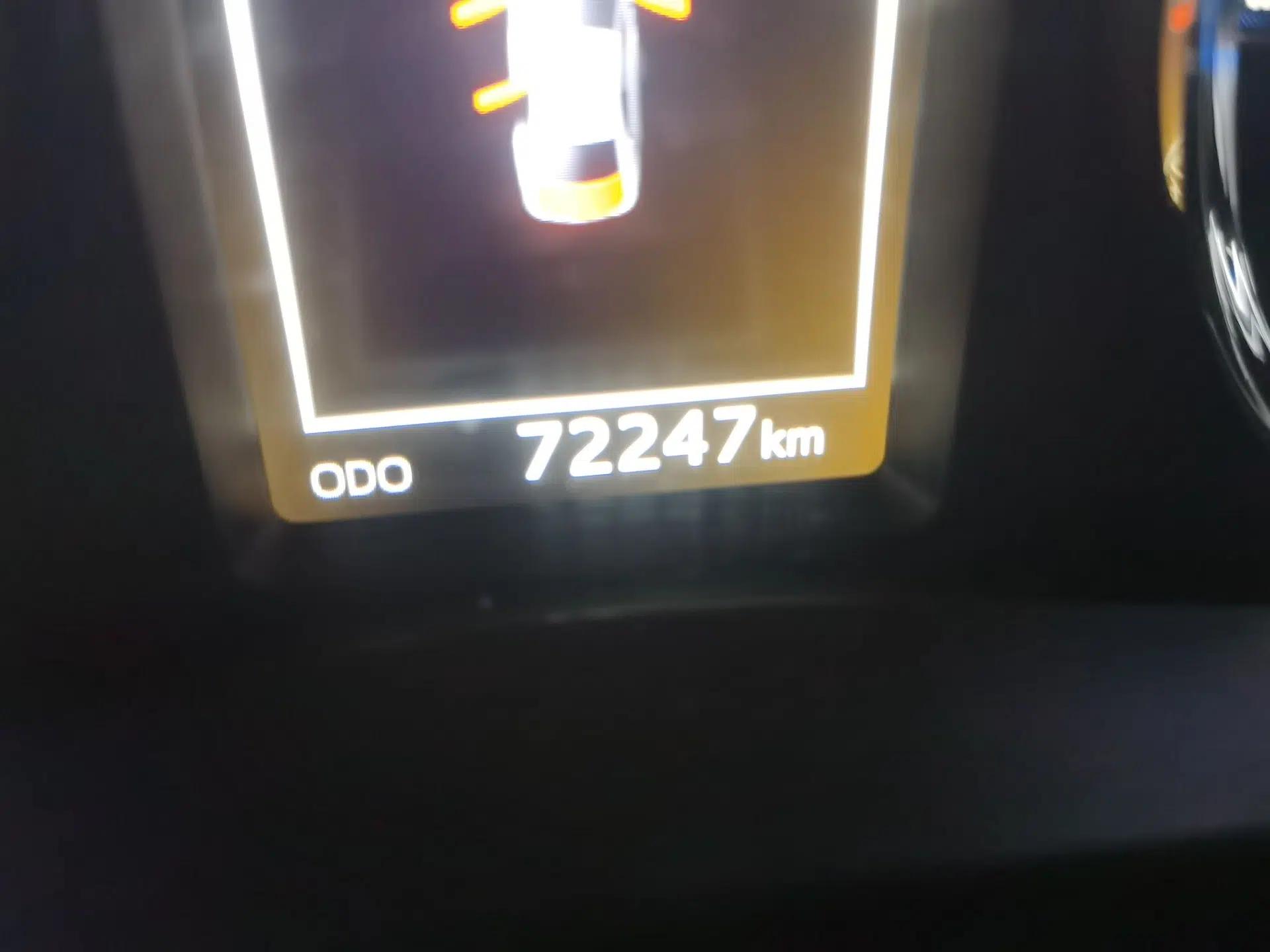 Toyota Corolla Hybrid E+ 2020 1.8L E-CVT Comfort Edition — миниатюра 13