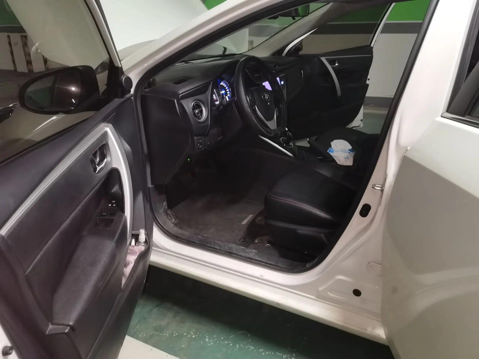 Toyota Corolla Hybrid E+ 2020 1.8L E-CVT Comfort Edition — миниатюра 17
