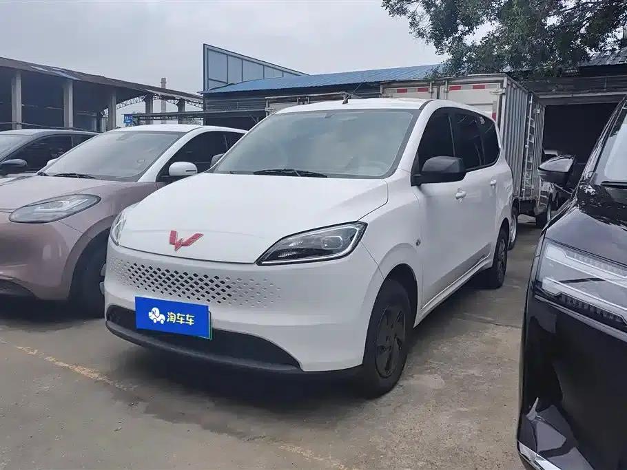 Wuling Hongguang New Energy 2025 Range-Extended Hybrid 50km Comfort Model — миниатюра 1