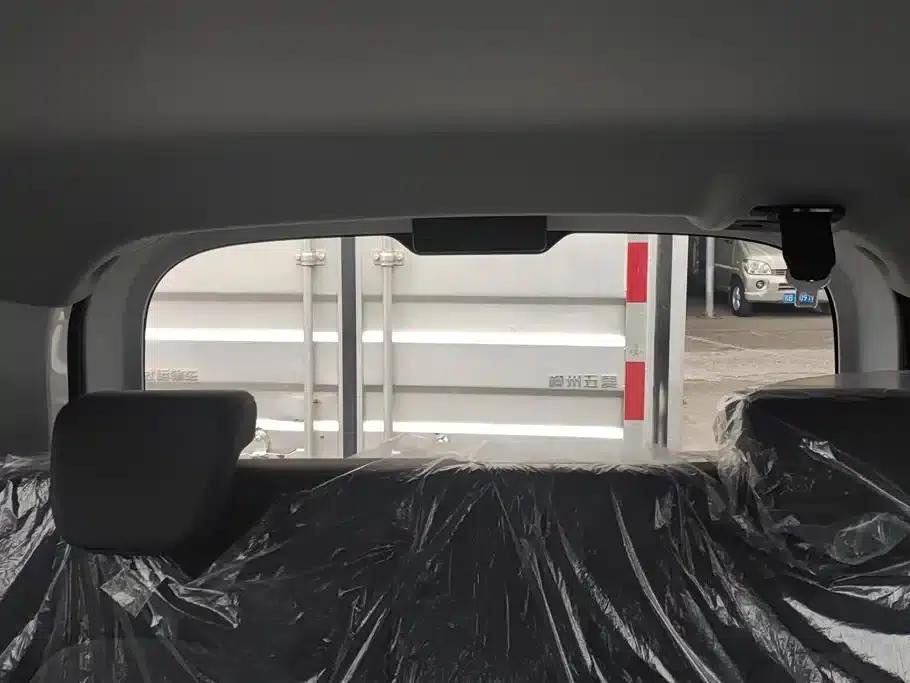 Wuling Hongguang New Energy 2025 Range-Extended Hybrid 50km Comfort Model — миниатюра 4