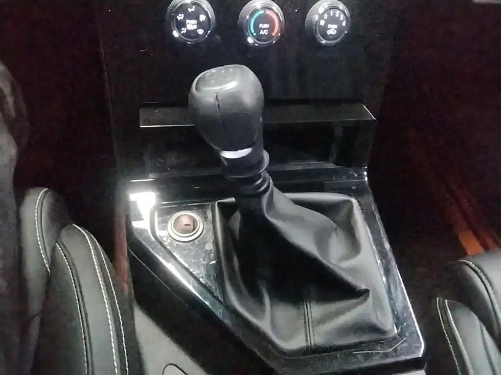 Wuling Journey 2021 1.5T Manual Deluxe Edition — миниатюра 14