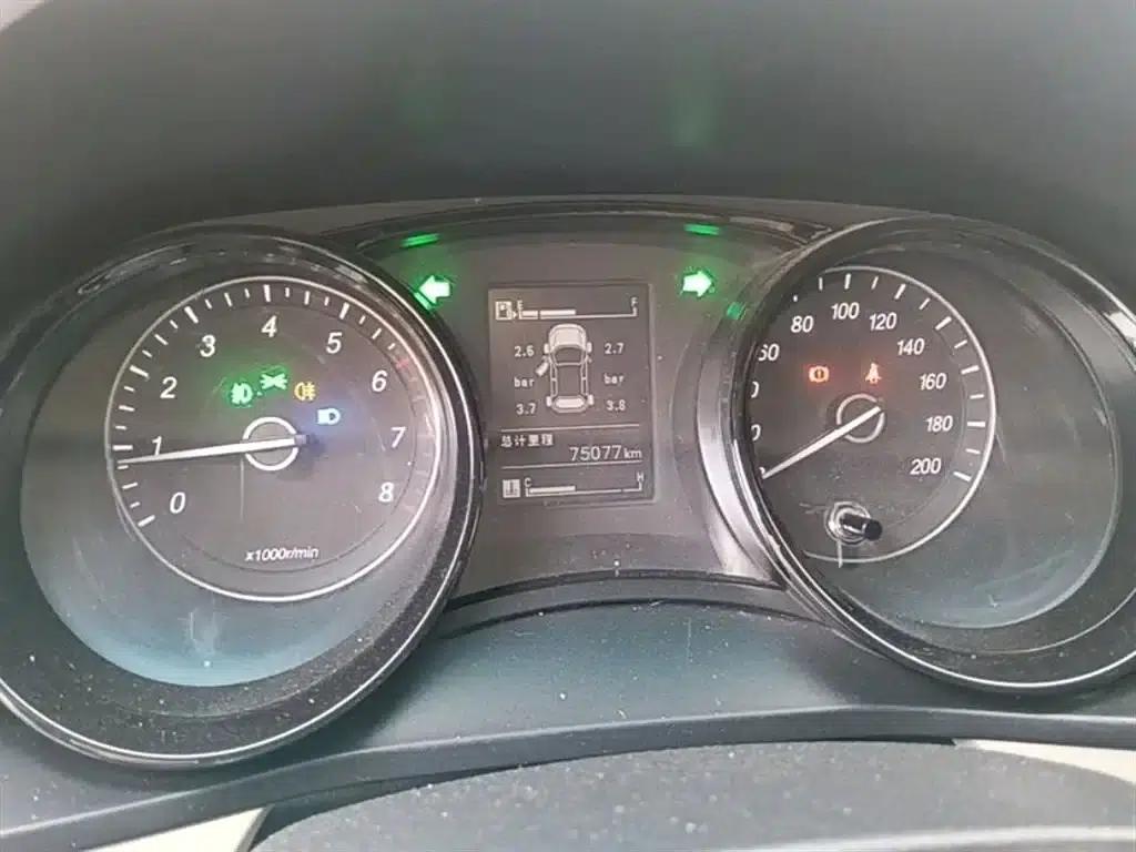 Wuling Journey 2021 1.5T Manual Deluxe Edition — миниатюра 12