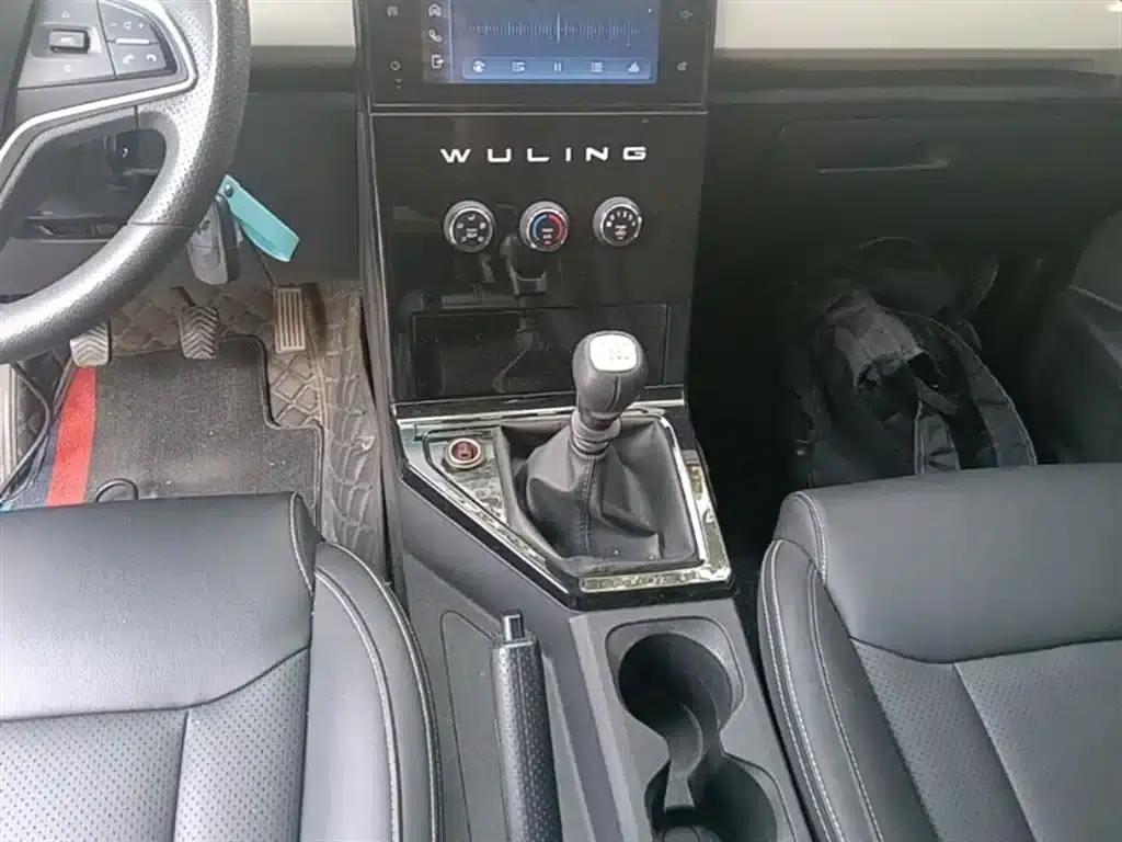 Wuling Journey 2021 1.5T Manual Deluxe Edition — миниатюра 14