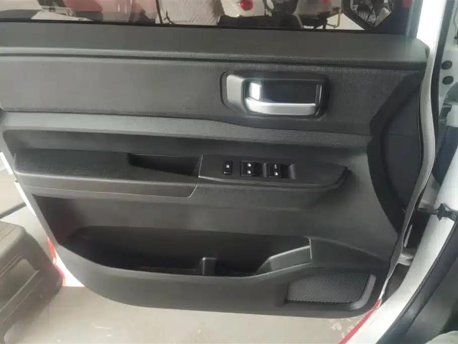 Wuling Hongguang PLUS 2019 1.5T Manual Comfort 7-Seater — миниатюра 7