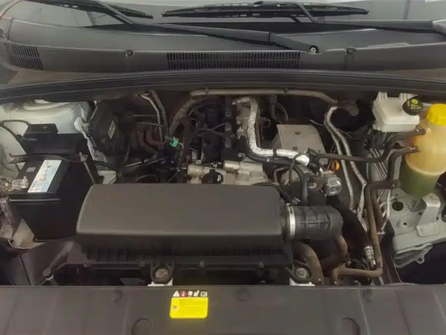 Wuling Hongguang PLUS 2019 1.5T Manual Comfort 7-Seater — миниатюра 10