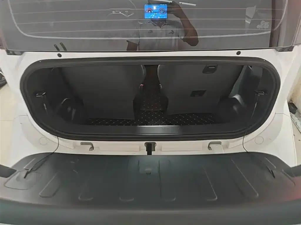 Wuling NanoEV 2021 Fun Edition - High Power Version — миниатюра 19