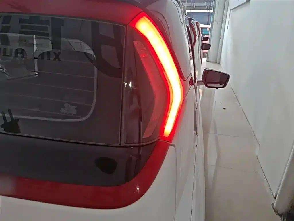 Wuling NanoEV 2021 Fun Edition - High Power Version — миниатюра 8